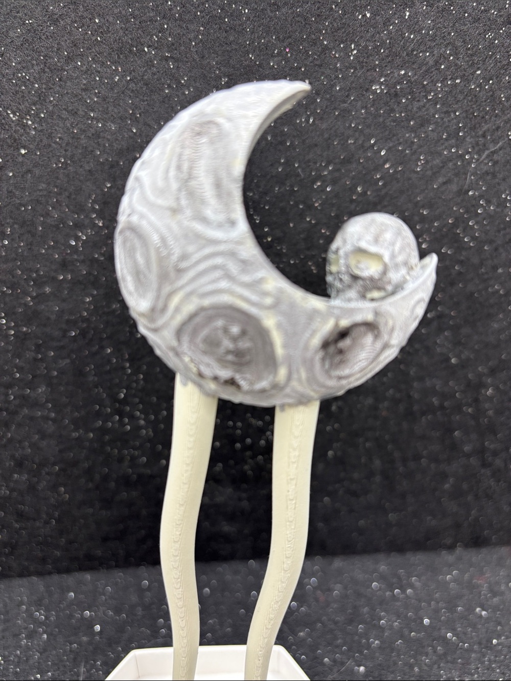 Skull Moon Hair Fork - Picture 3 of 5